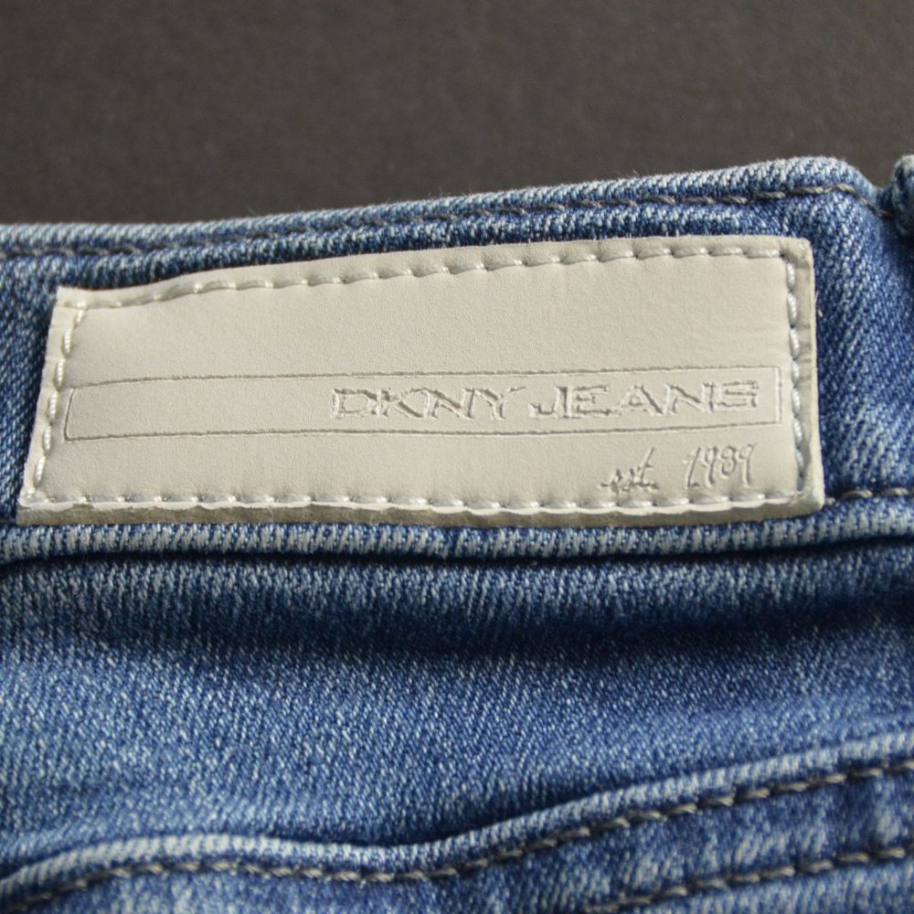 Jeans - Picture 8 of 8